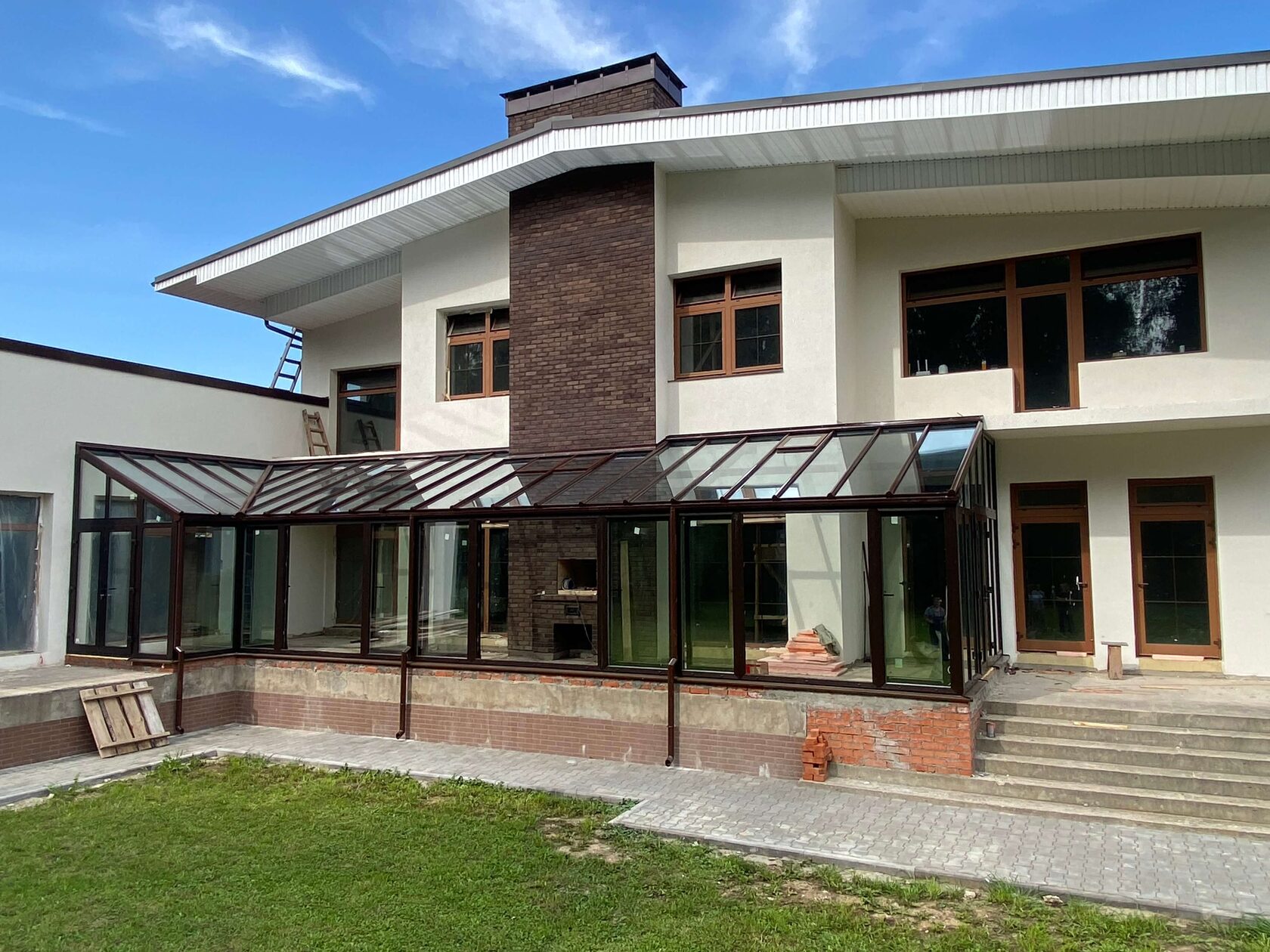 Угловой зимний сад