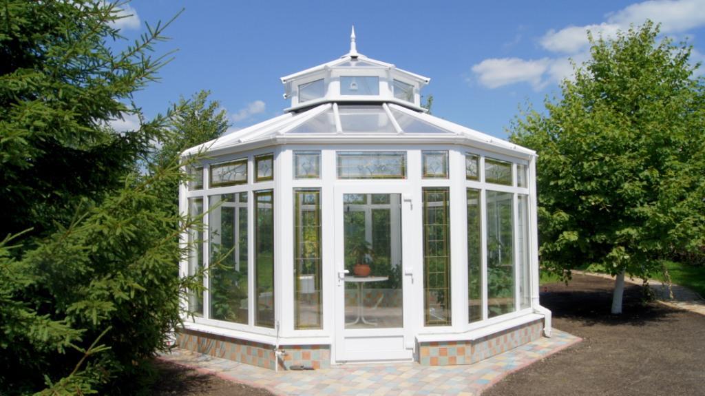 Восьмигранный зимний сад